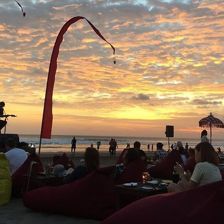 Zen Rooms Legian Dewi Sri 庫塔 外观 照片