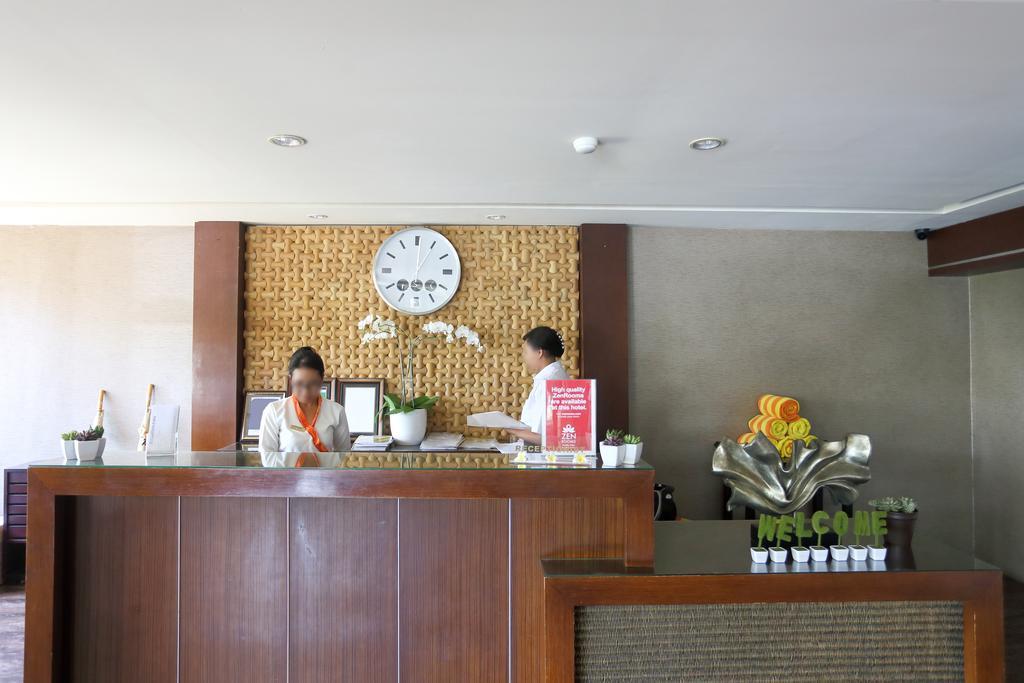 Zen Rooms Legian Dewi Sri 庫塔 外观 照片