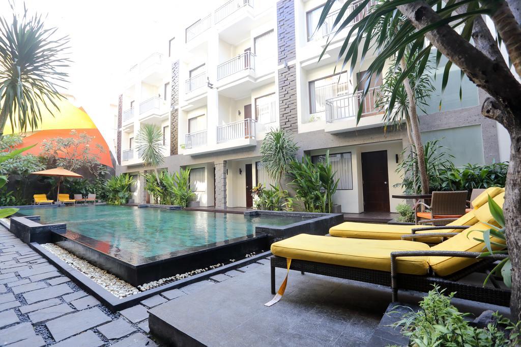 Zen Rooms Legian Dewi Sri 庫塔 外观 照片