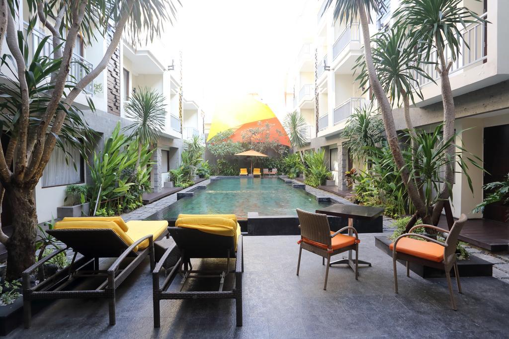 Zen Rooms Legian Dewi Sri 庫塔 外观 照片