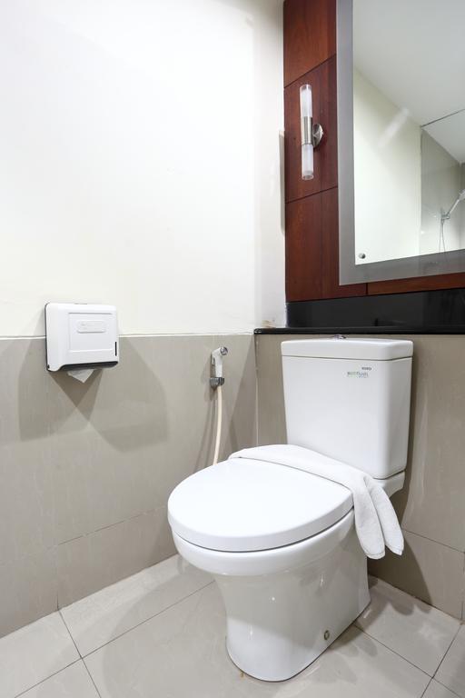 Zen Rooms Legian Dewi Sri 庫塔 客房 照片