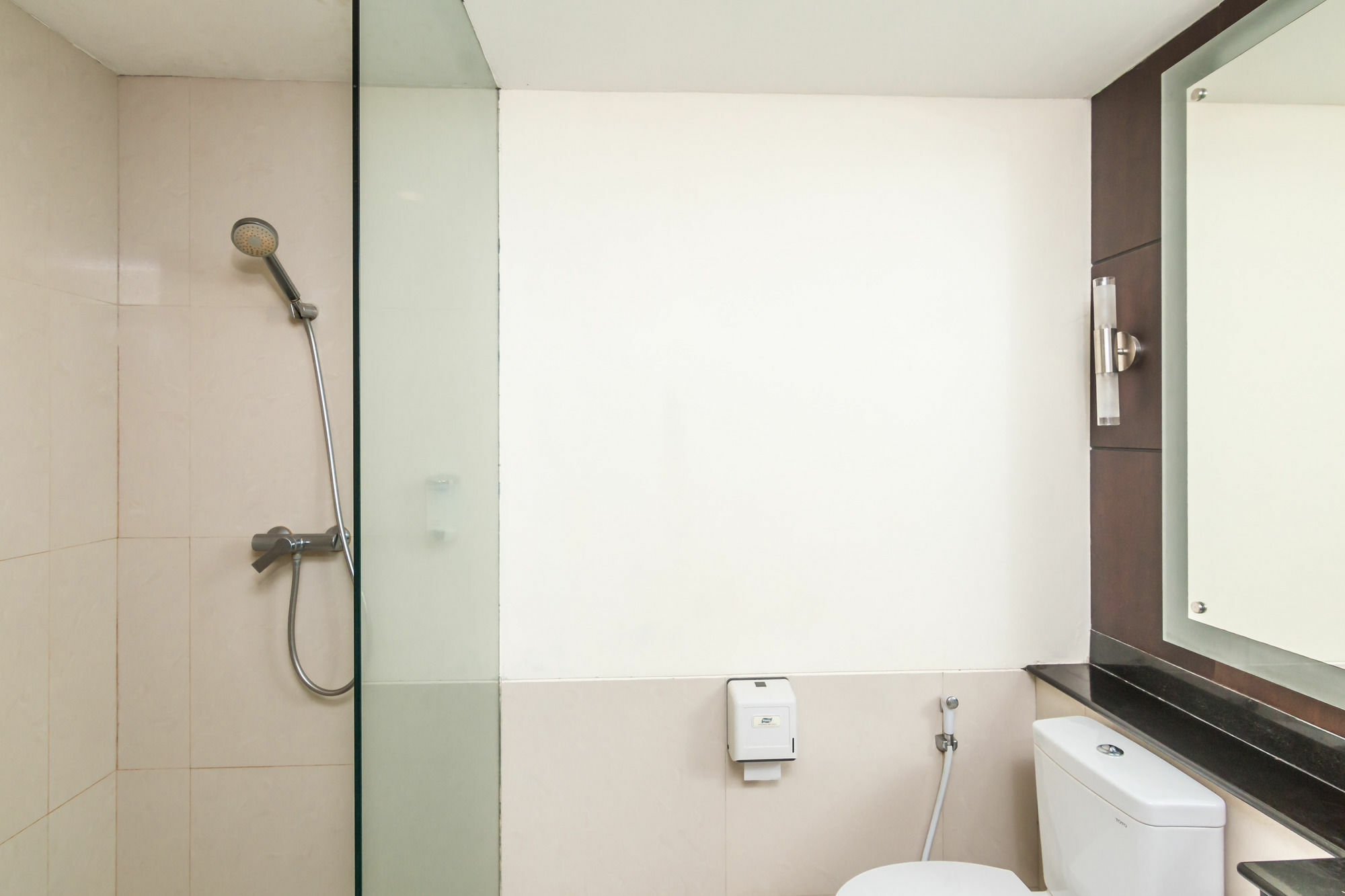 Zen Rooms Legian Dewi Sri 庫塔 外观 照片